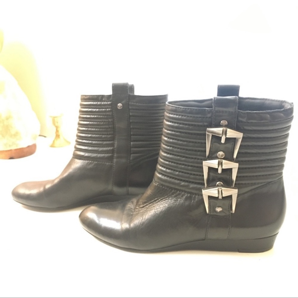 Nice Condition - image 4